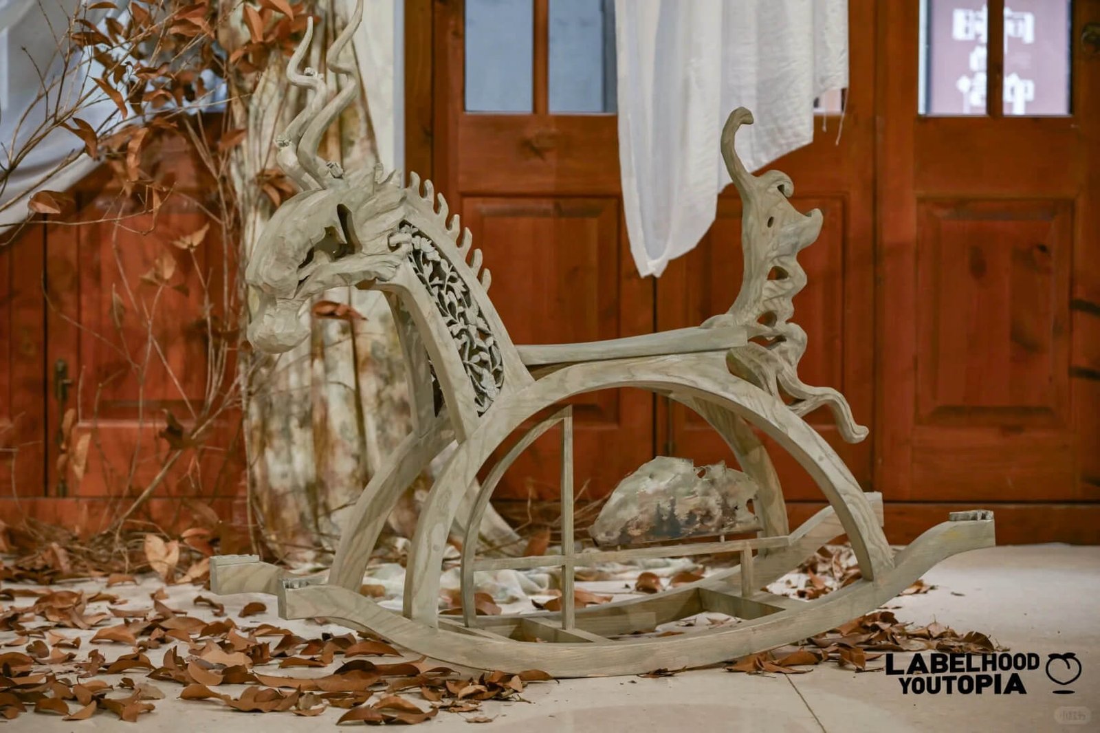 Höna Artist Wooden Sculpture — Li Yichen 7